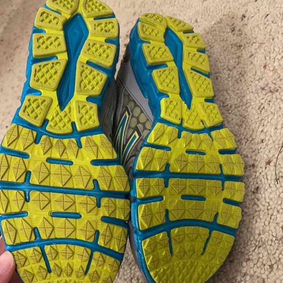 New Balance 750 v2 running shoes - Picture 4 of 4